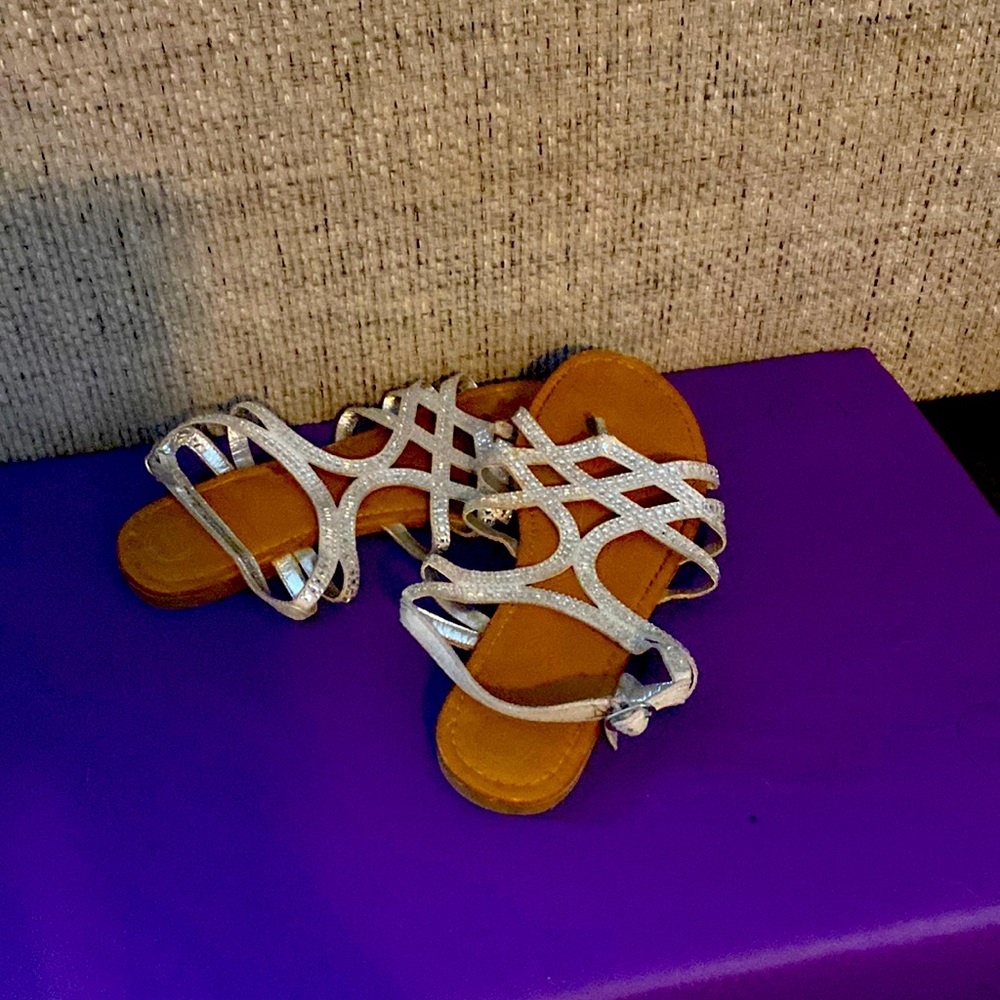 Gemmed sandals